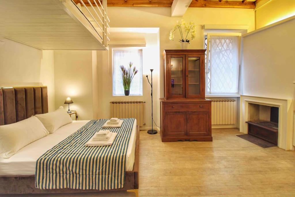Cozy Studio Flat In Trastevere By Yourhost Rome Luaran gambar